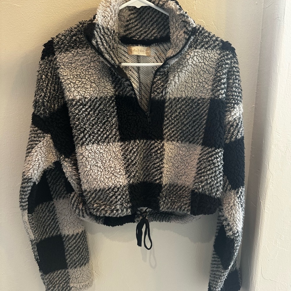 Altar'd State Black and White Pullover
